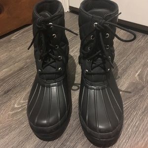 Women's Sperry duck boots.